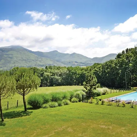 Villa Sleeps 10 Pool Wifi *