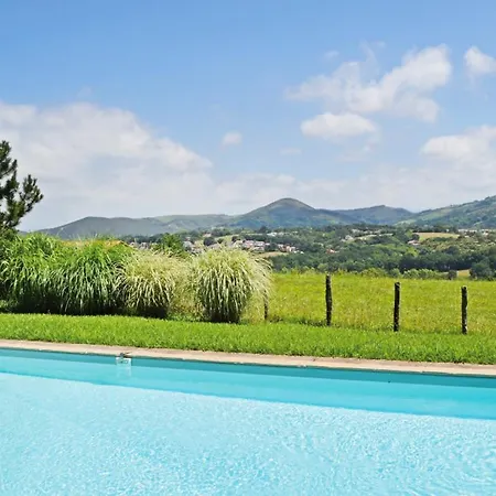 Sleeps 10 Pool Wifi Villa